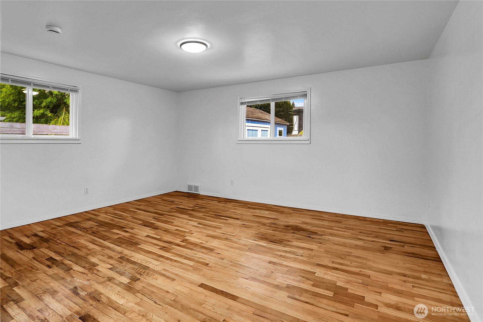 4828 Rucker Avenue Everett, WA 98203 - Photo 13 of 40