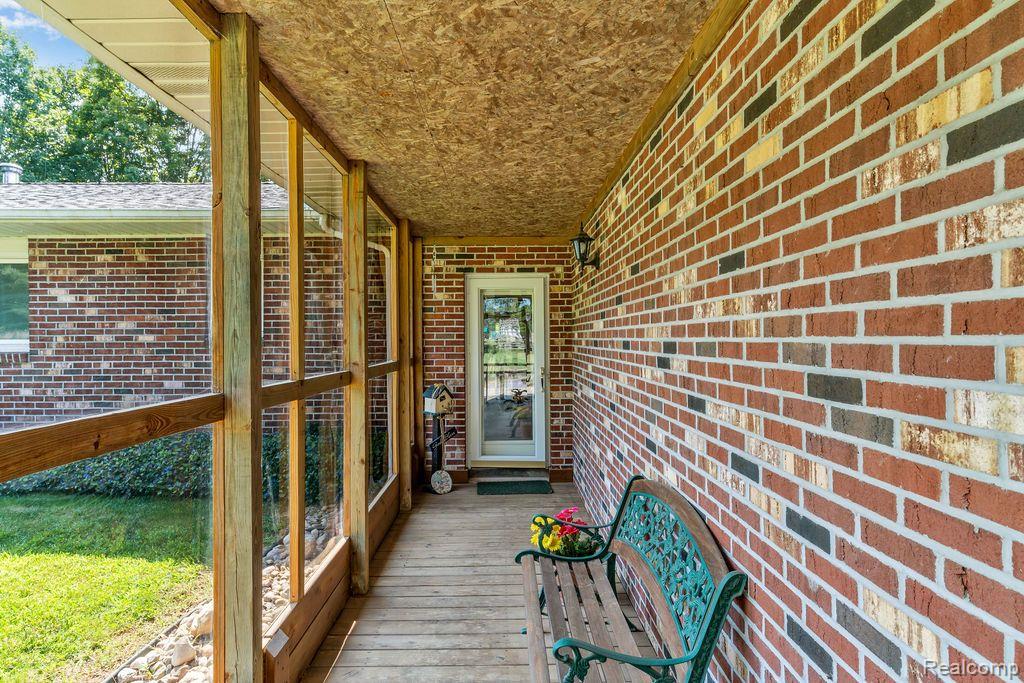 9390 Lehring Road Durand, MI 48429 - Photo 3 of 31 Gallery Image 3