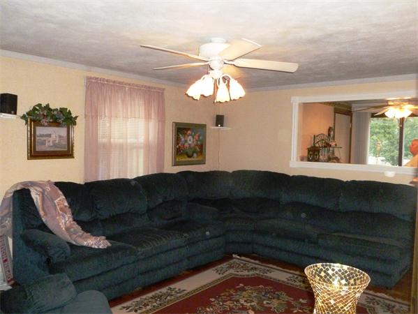 144 Feltham Road Springfield, MA 01118 - Photo 5 of 14 Gallery Image 5