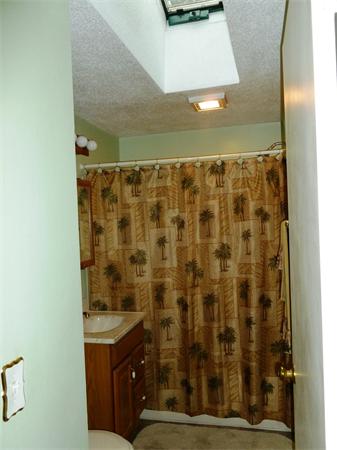 144 Feltham Road Springfield, MA 01118 - Photo 8 of 14 Gallery Image 8