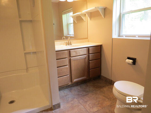 9970 McGee Street Elberta, AL 36530 - Photo 19 of 40 master bath