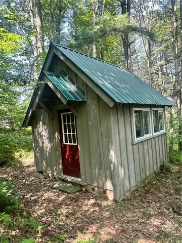 $245,000 | 9 Mt Pleasant Drive, Bainbridge, NY 13733