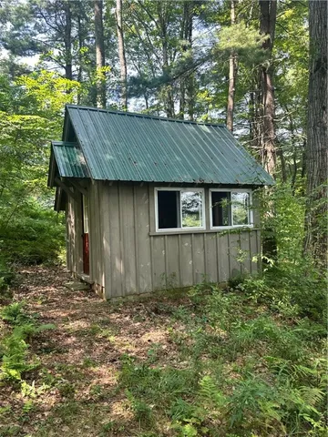 $245,000 | 9 Mt Pleasant Drive, Bainbridge, NY 13733