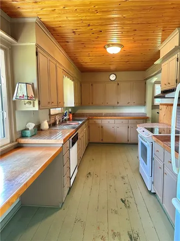 $245,000 | 9 Mt Pleasant Drive, Bainbridge, NY 13733