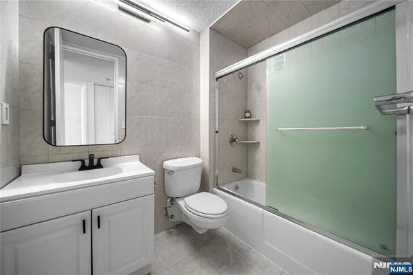 $325,800 | 7000 Boulevard East, Unit 41L, Guttenberg, NJ 07093