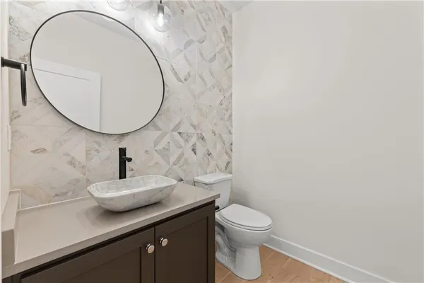 $961,000 | 16932 Parkhill Street, Overland Park, KS 66221