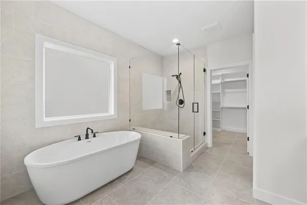 $961,000 | 16932 Parkhill Street, Overland Park, KS 66221