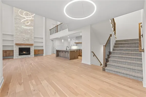 $961,000 | 16932 Parkhill Street, Overland Park, KS 66221