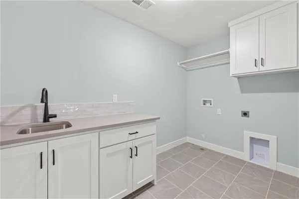 $961,000 | 16932 Parkhill Street, Overland Park, KS 66221