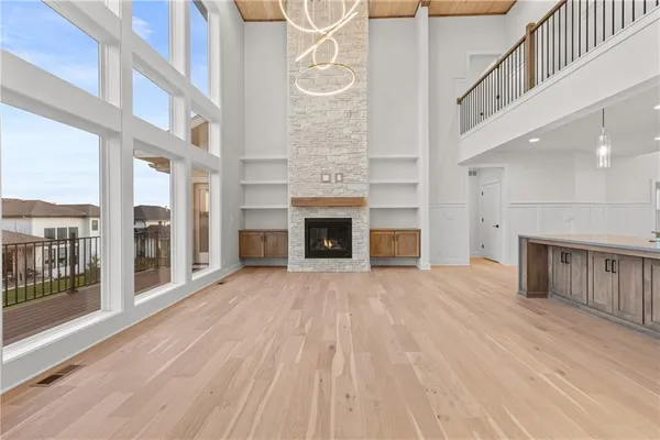 $961,000 | 16932 Parkhill Street, Overland Park, KS 66221