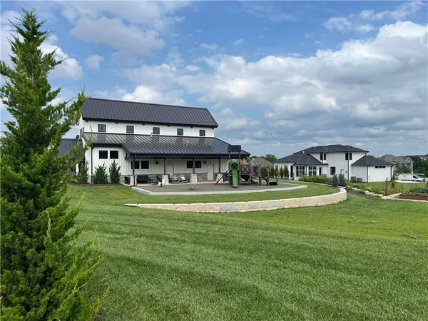 $961,000 | 16932 Parkhill Street, Overland Park, KS 66221