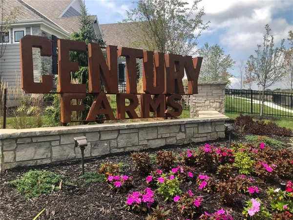 $961,000 | 16932 Parkhill Street, Overland Park, KS 66221