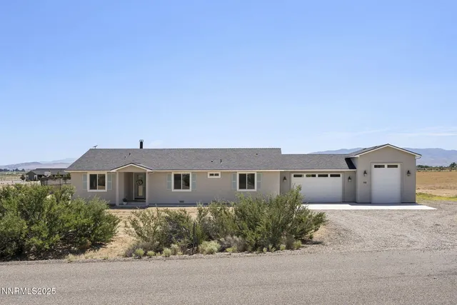 $799,900 | 390 Angelina Circle, Wellington, NV 89444