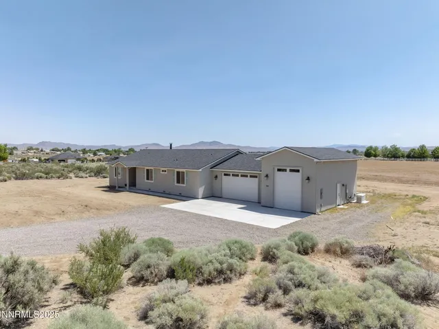 $799,900 | 390 Angelina Circle, Wellington, NV 89444