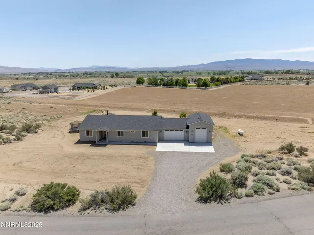 $799,900 | 390 Angelina Circle, Wellington, NV 89444