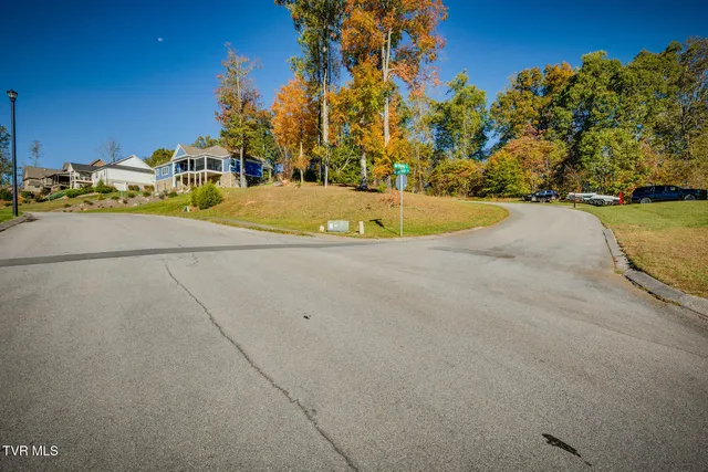 $64,900 | 1270 Ridgetop Trail, Unit 19, Kingsport, TN 37664