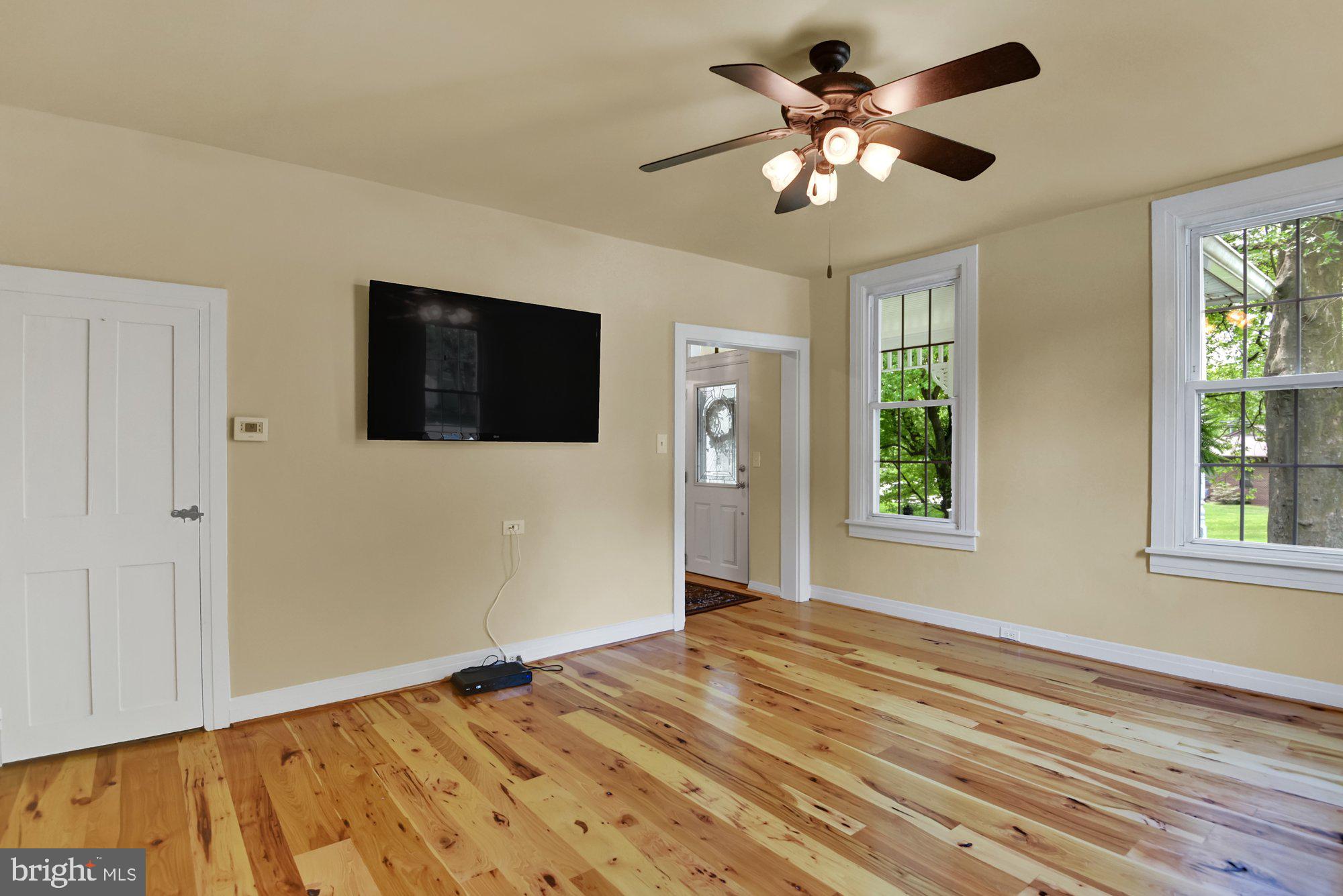 717 Poole Road Westminster, MD 21157 - Photo 10 of 52 Gallery Image 10