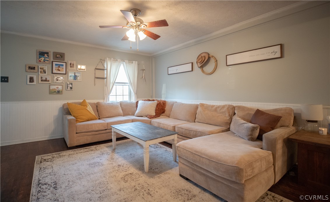1871 Walnut Hill Road Blackstone, VA 23824 - Photo 3 of 18 Gallery Image 3