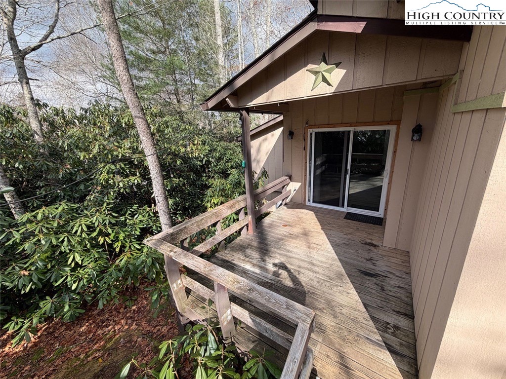 401 Windridge Road Newland, NC 28657 - Photo 3 of 27 Gallery Image 3