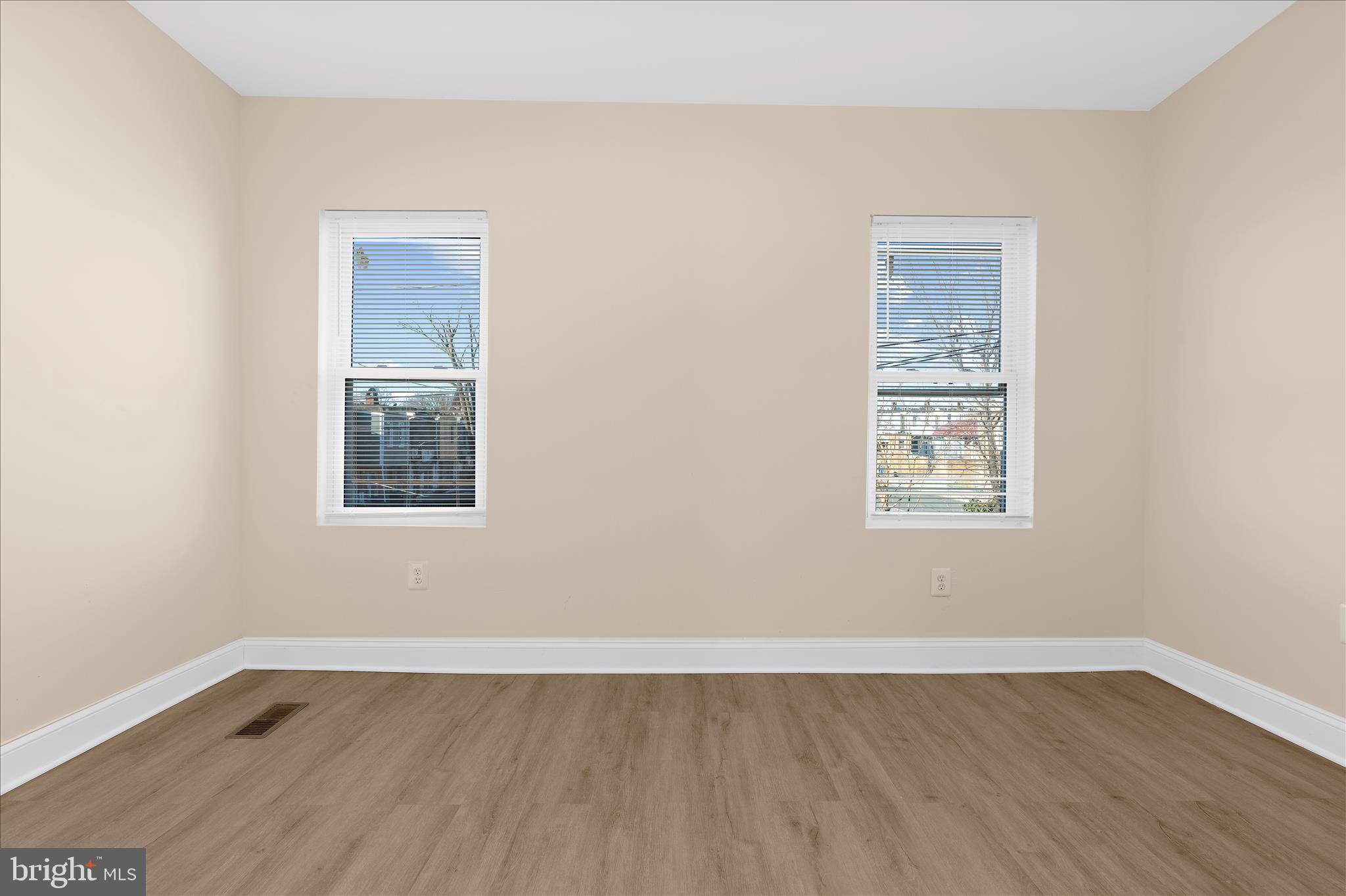1402 North Montford Avenue Baltimore, MD 21213 - Photo 26 of 40 an empty room with a window