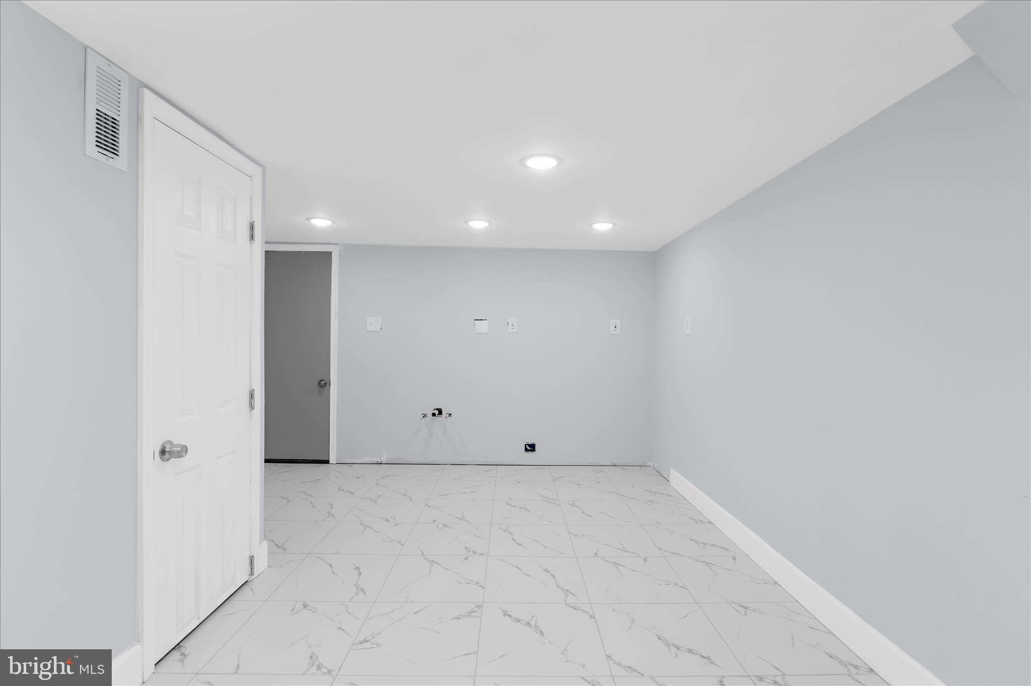 1402 North Montford Avenue Baltimore, MD 21213 - Photo 34 of 40 a view of an empty room