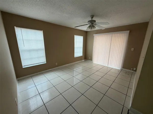 $3,400 | 412 Southwest 10th Court, Deerfield Beach, FL 33441