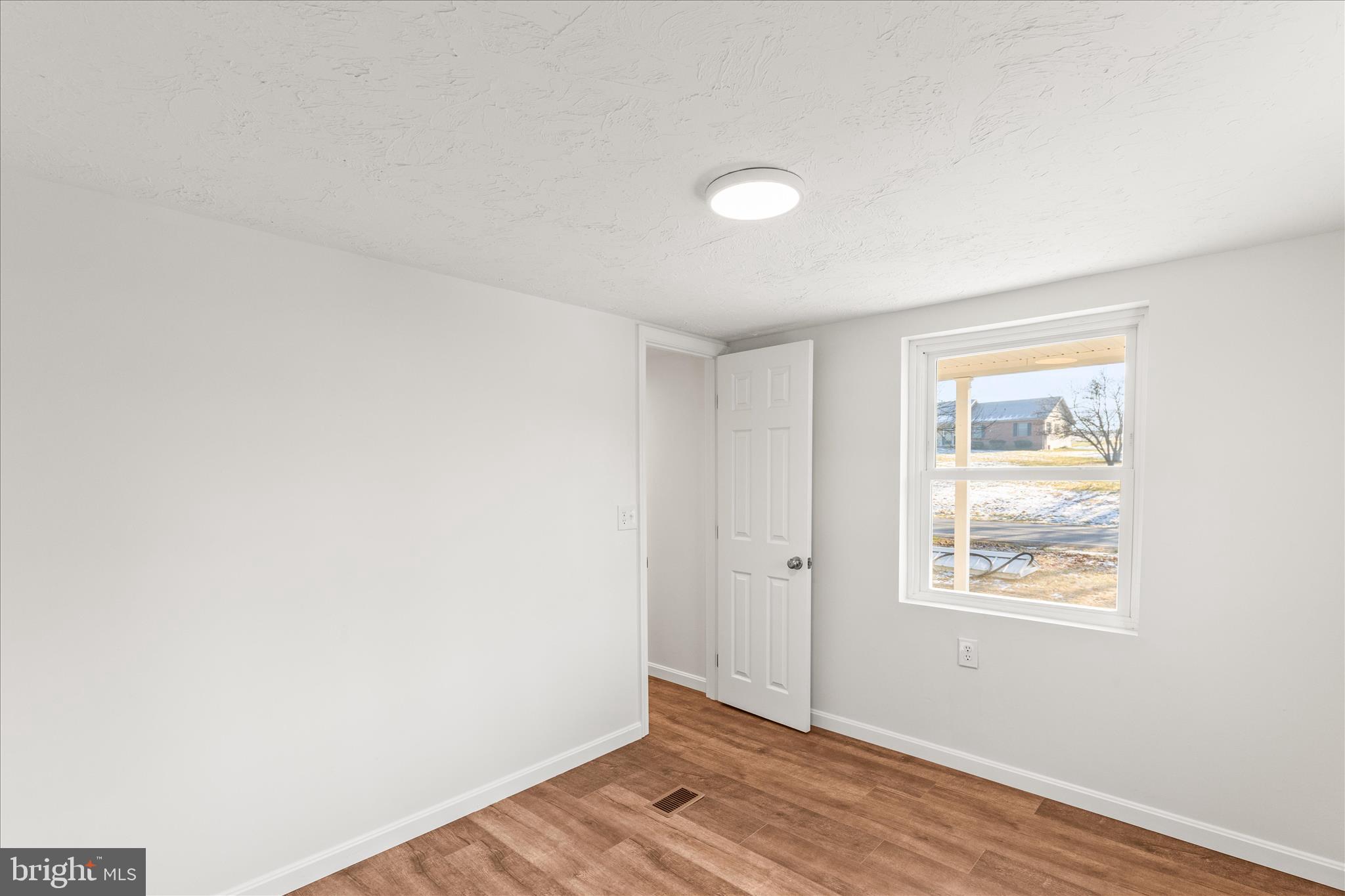 5399 West Canal Road East Berlin, PA 17316 - Photo 15 of 41