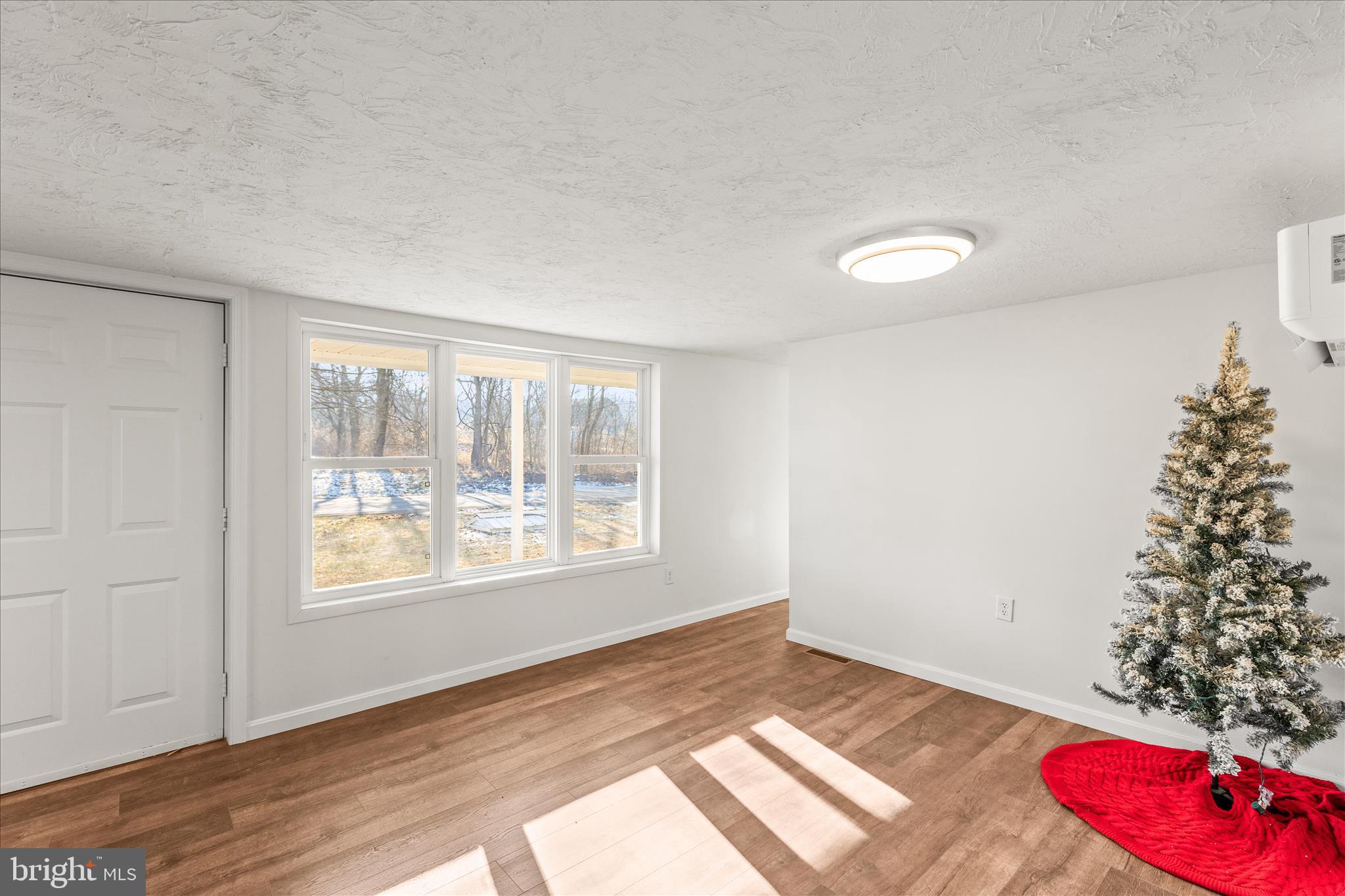 5399 West Canal Road East Berlin, PA 17316 - Photo 10 of 41