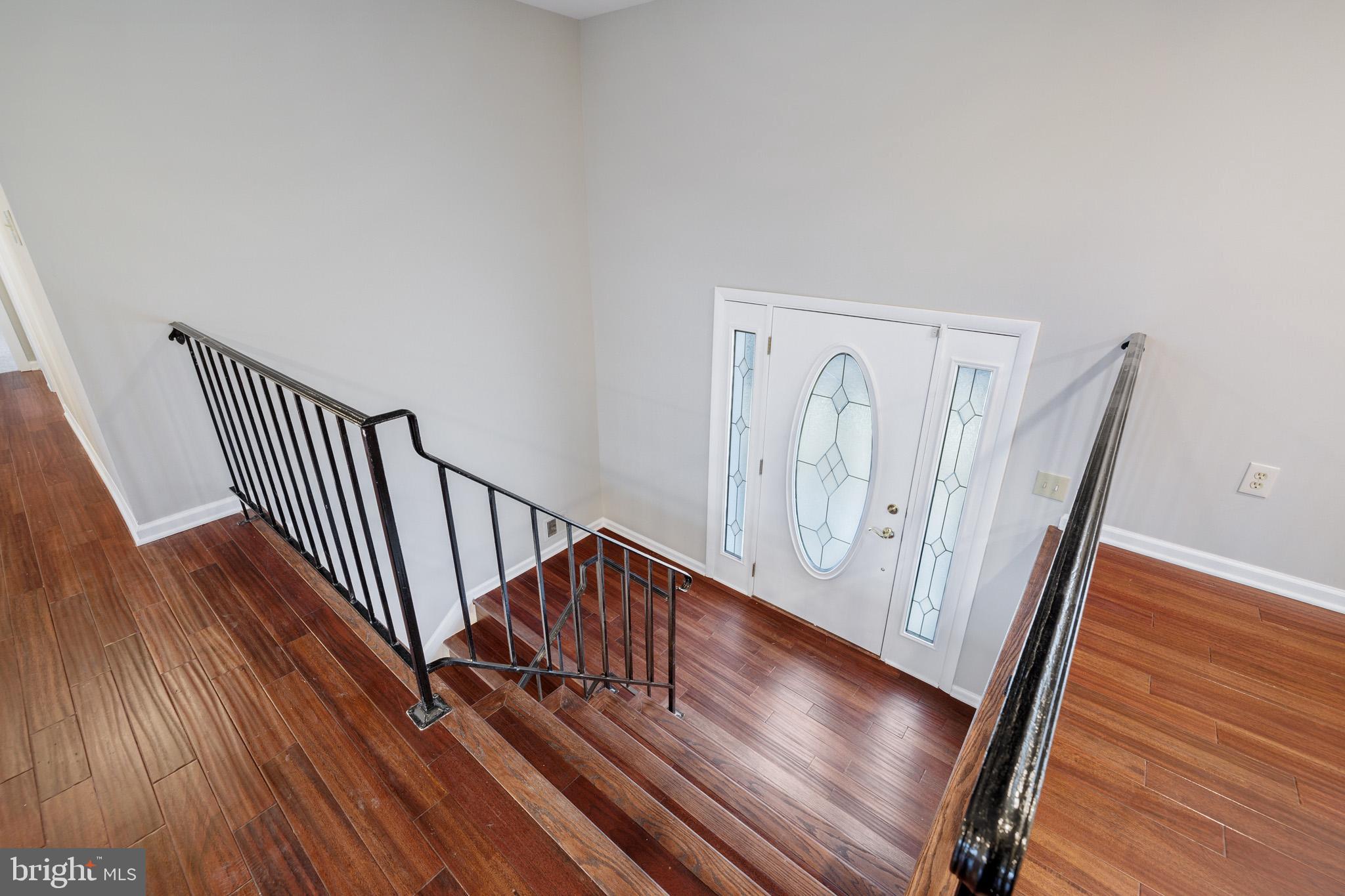 8906 Loughran Road Fort Washington, MD 20744 - Photo 5 of 28 Gallery Image 5