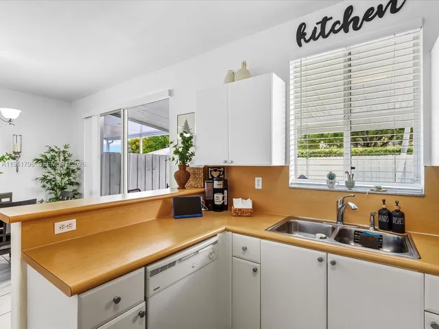 $349,000 | 7377 Northwest 174th Terrace, Unit 105, Hialeah, FL 33015