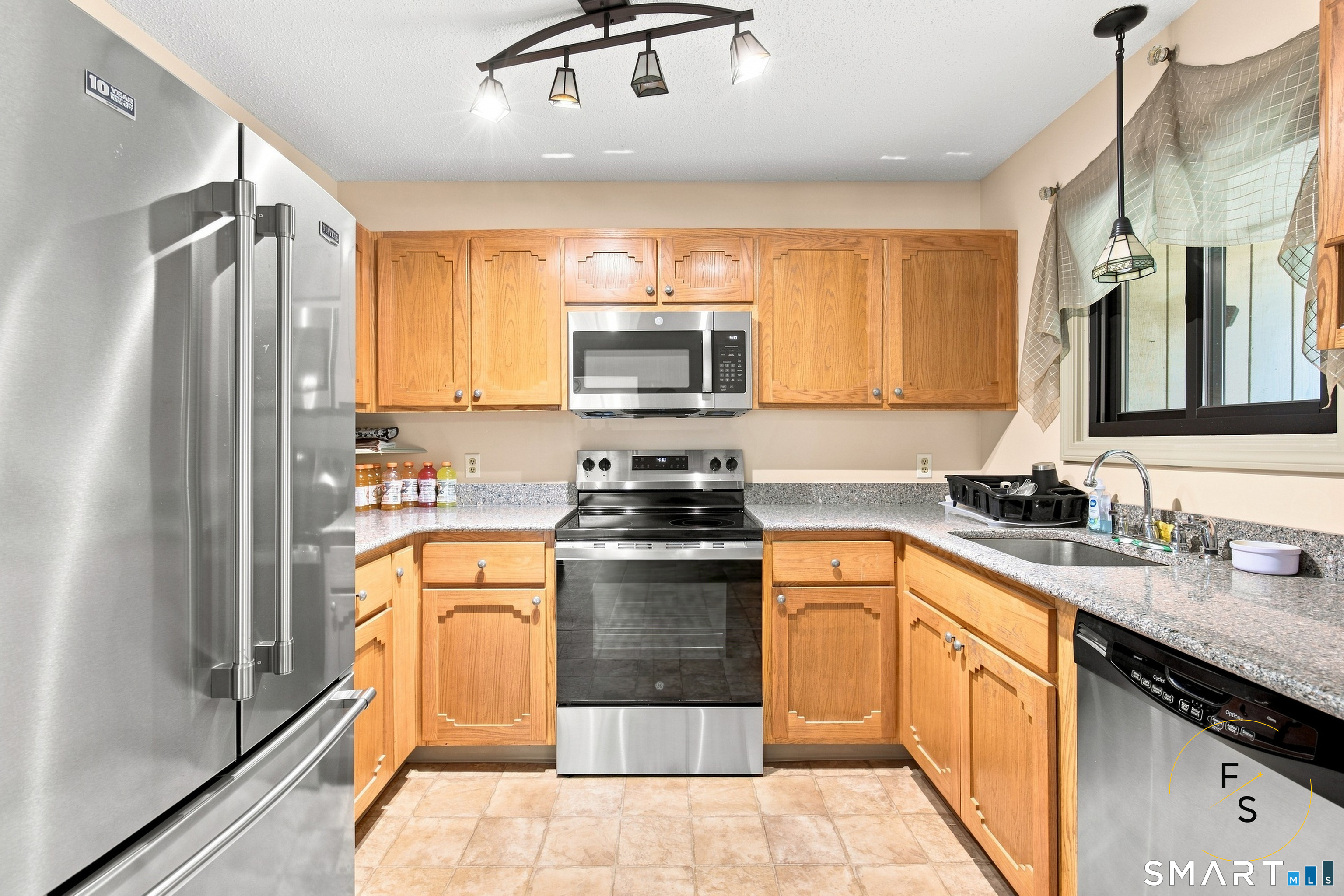242 Talcottville Road, Unit 209 Vernon, CT 06066 - Photo 9 of 30 Gallery Image 9