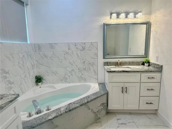 $375,000 | 17271 Peggy Avenue, Mount Dora, FL 32757