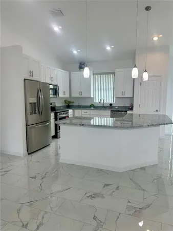 $375,000 | 17271 Peggy Avenue, Mount Dora, FL 32757