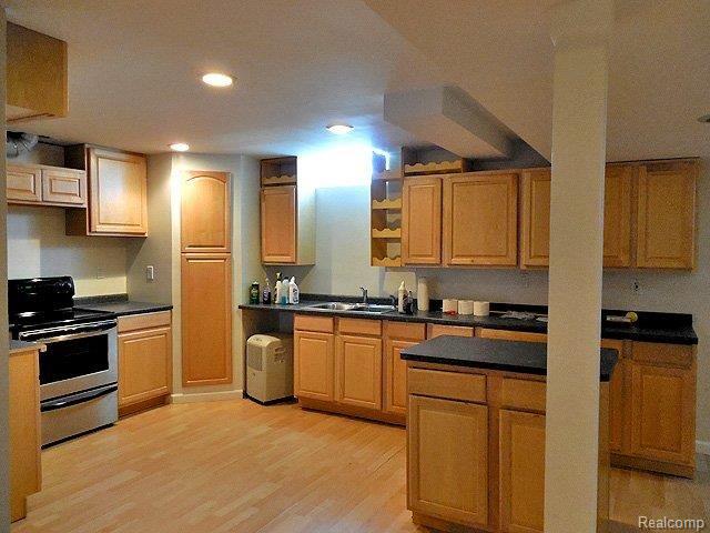 2458 Dover Rochester, MI 48309 - Photo 12 of 14 Lower Level Kitchen View # 2