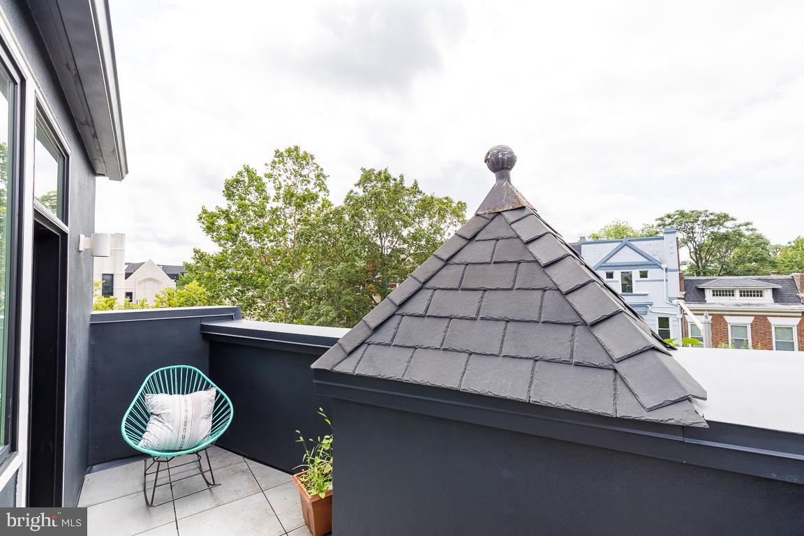 1321 Monroe Street Northwest, Unit PH Washington, DC 20010 - Photo 30 of 40