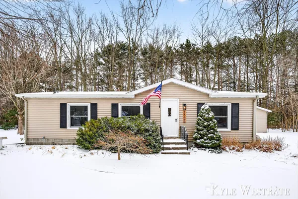 $279,900 | 14128 Luckett Lane, Grand Haven, MI 49417