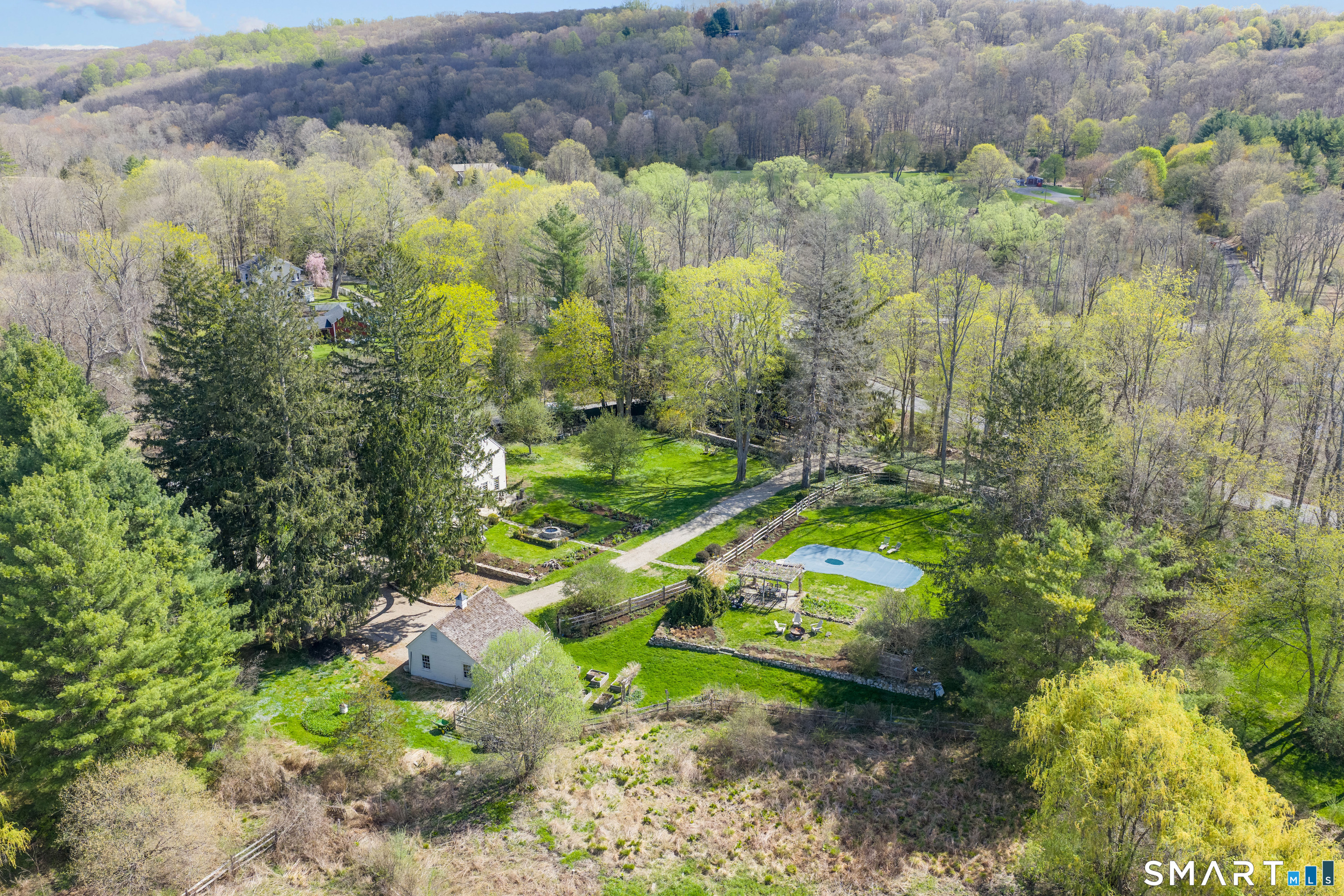 313 Umpawaug Road Redding, CT 06896 - Photo 37 of 40