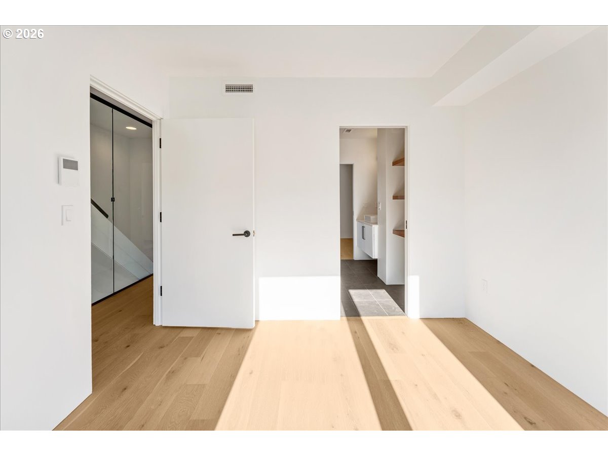 2268 Southeast Division Street Portland, OR 97202 - Photo 23 of 48