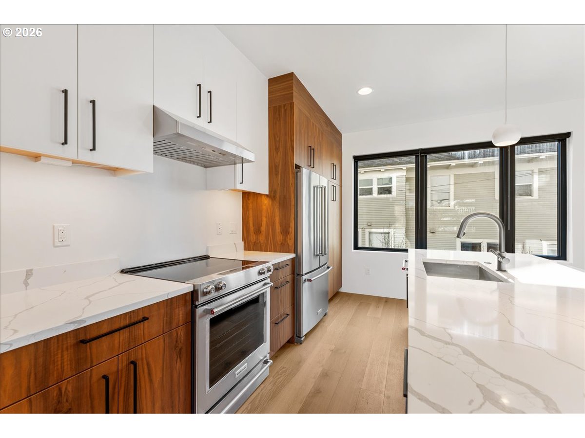 2268 Southeast Division Street Portland, OR 97202 - Photo 32 of 48