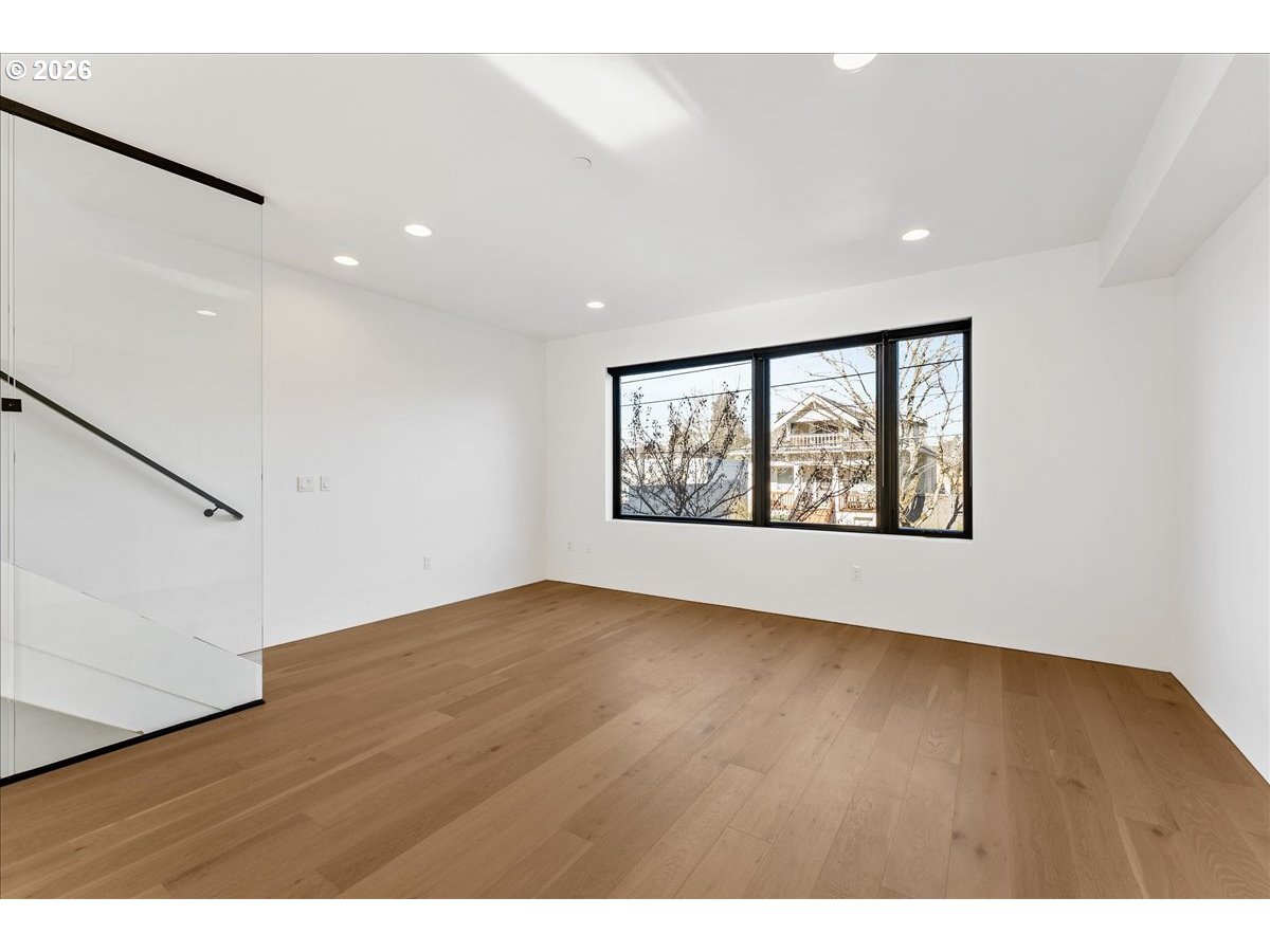 2268 Southeast Division Street Portland, OR 97202 - Photo 34 of 48