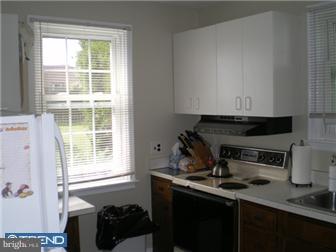 12 North Malin Road Broomall, PA 19008 - Photo 4 of 12 Kitchen