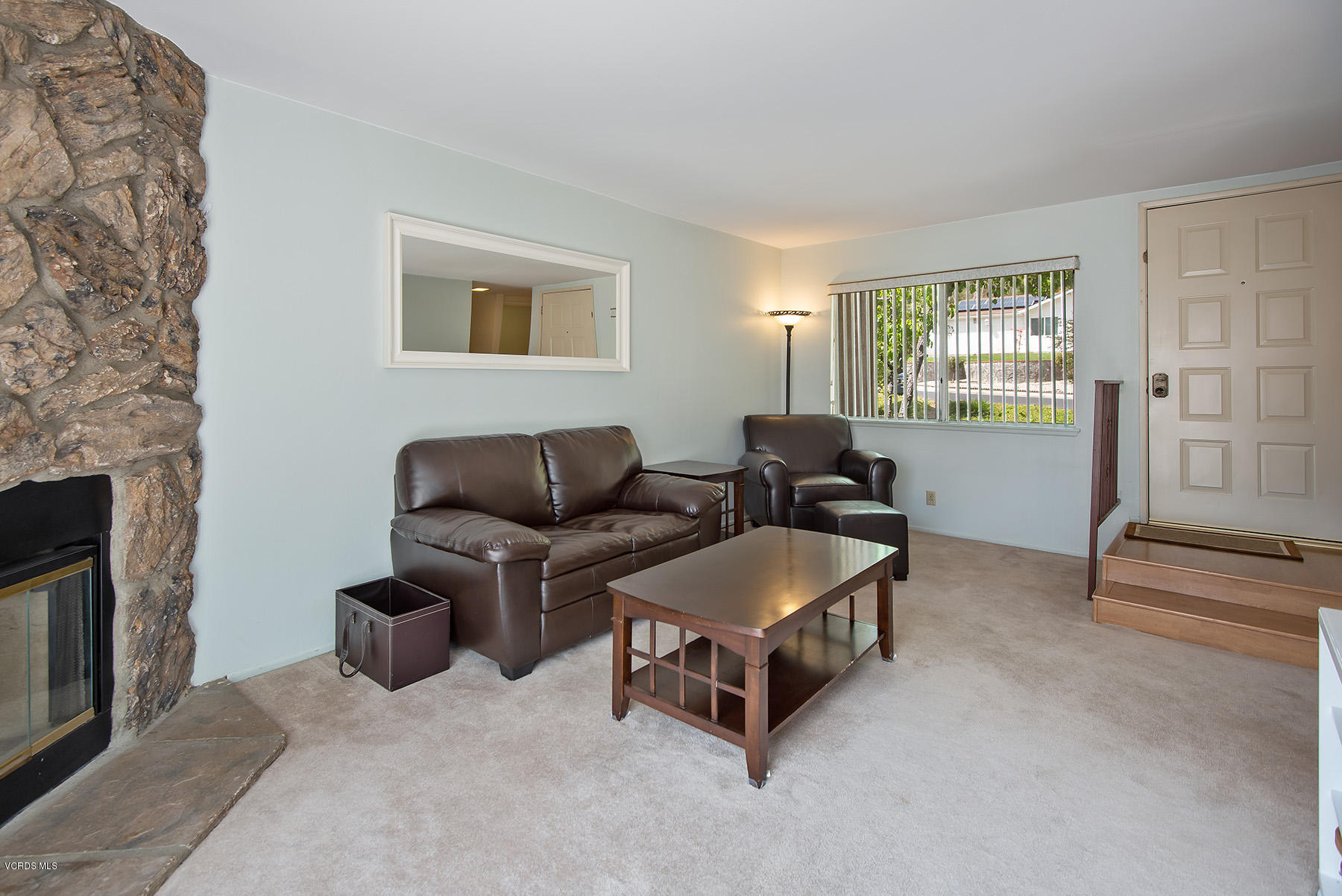 14804 Reedley Street, Unit D Moorpark, CA 93021 - Photo 3 of 21 6 (1)