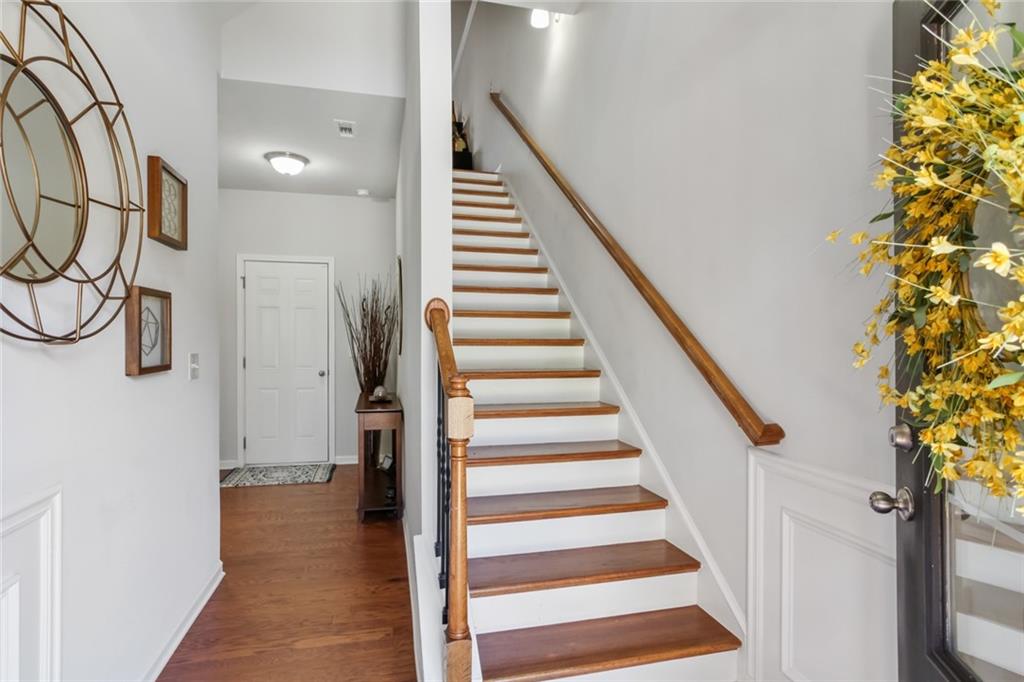 1319 Kingston Trail Decatur, GA 30033 - Photo 2 of 23