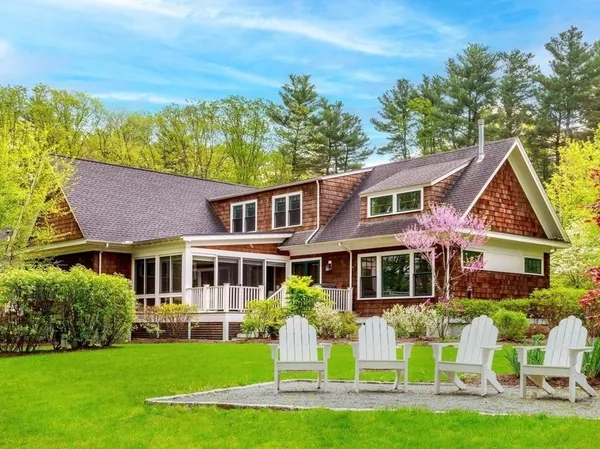 $1,925,000 | 37 Cottage Circle, Unit 37, Dedham, MA 02026