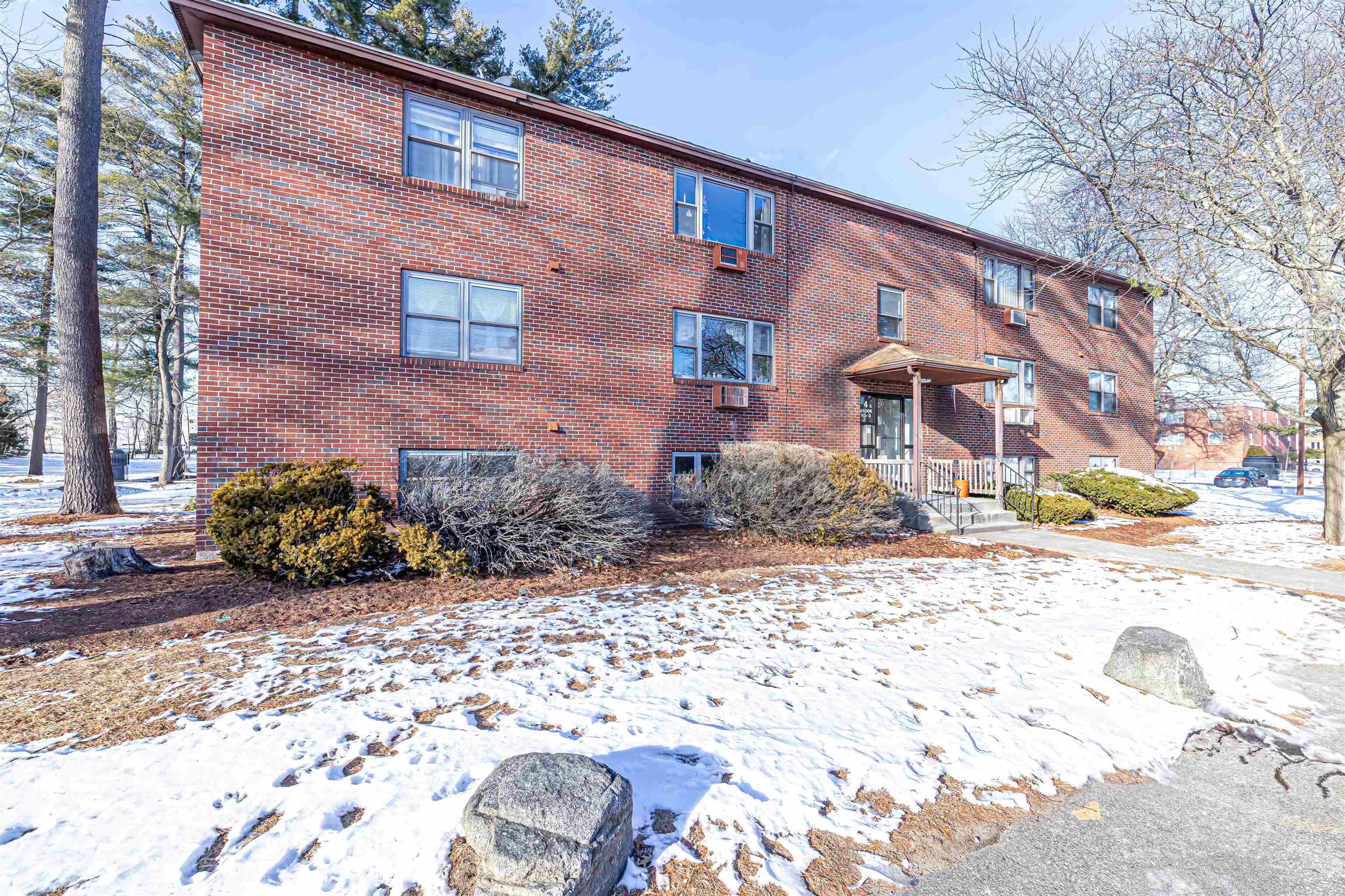 4 Brook Road, Unit 3 Salem, NH 03079 - Photo 1 of 31 Gallery Image 1