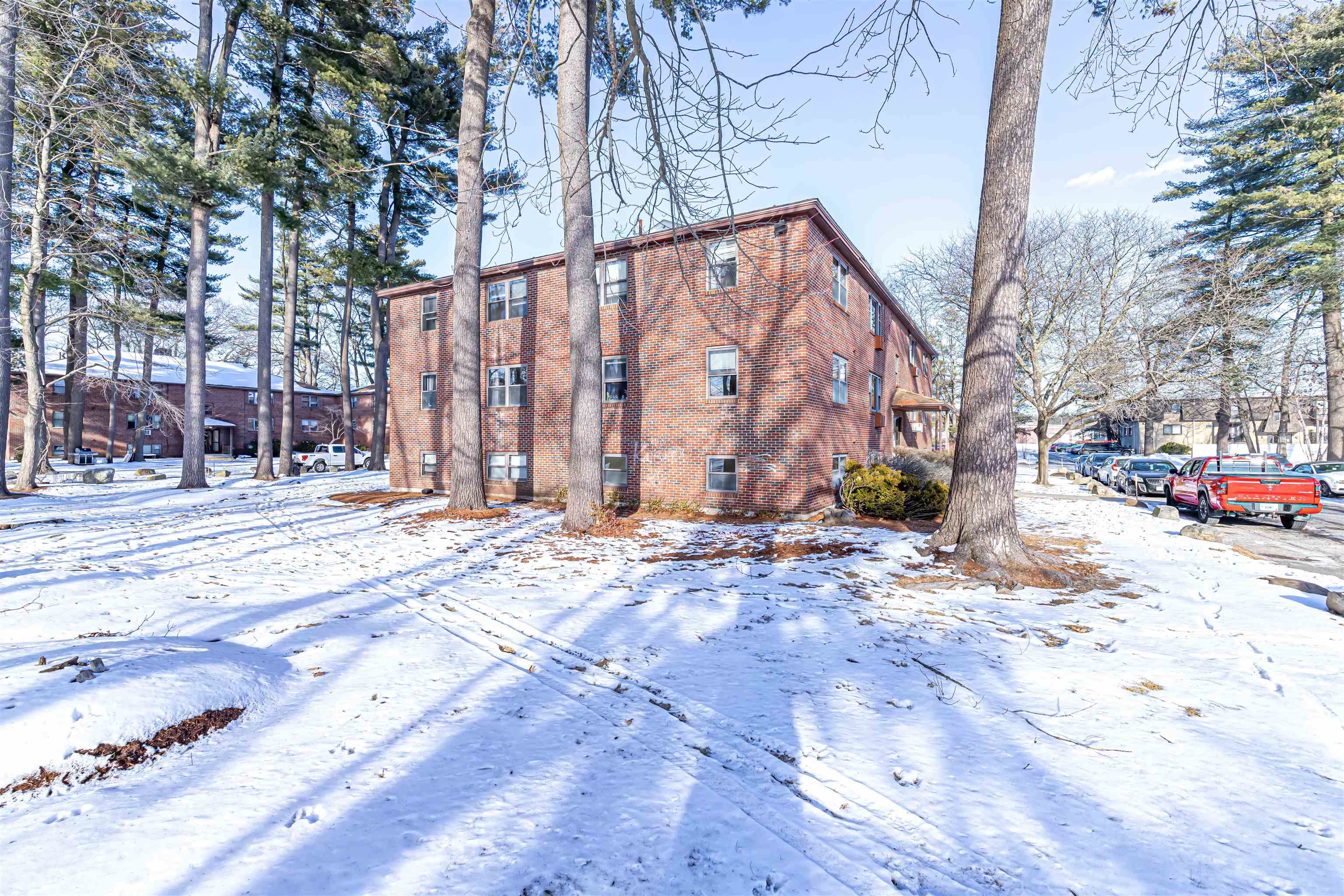 4 Brook Road, Unit 3 Salem, NH 03079 - Photo 24 of 31 Gallery Image 24