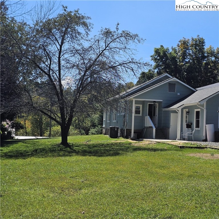 254 Green Street Boone, NC 28607 - Photo 5 of 48 a front view of house with yard and green space