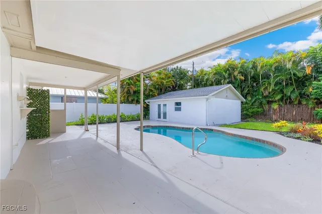 a house view with a outdoor space