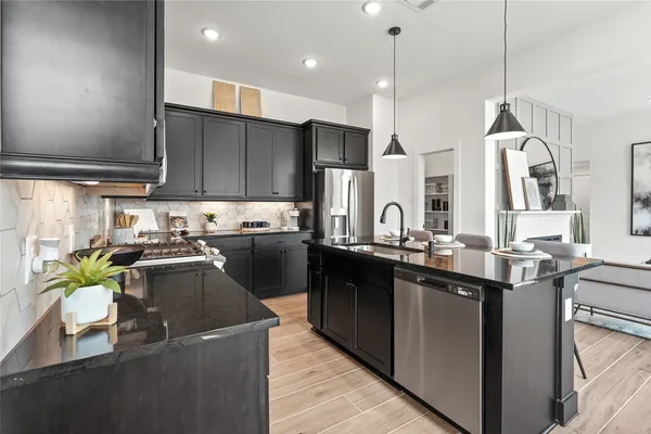 $393,365 | 5318 Majestic Court, Manvel, TX 77578