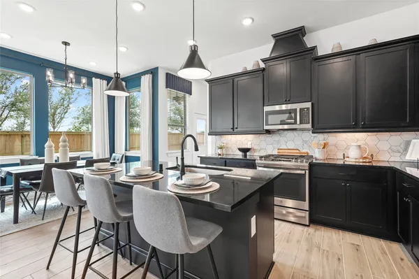 $393,365 | 5318 Majestic Court, Manvel, TX 77578